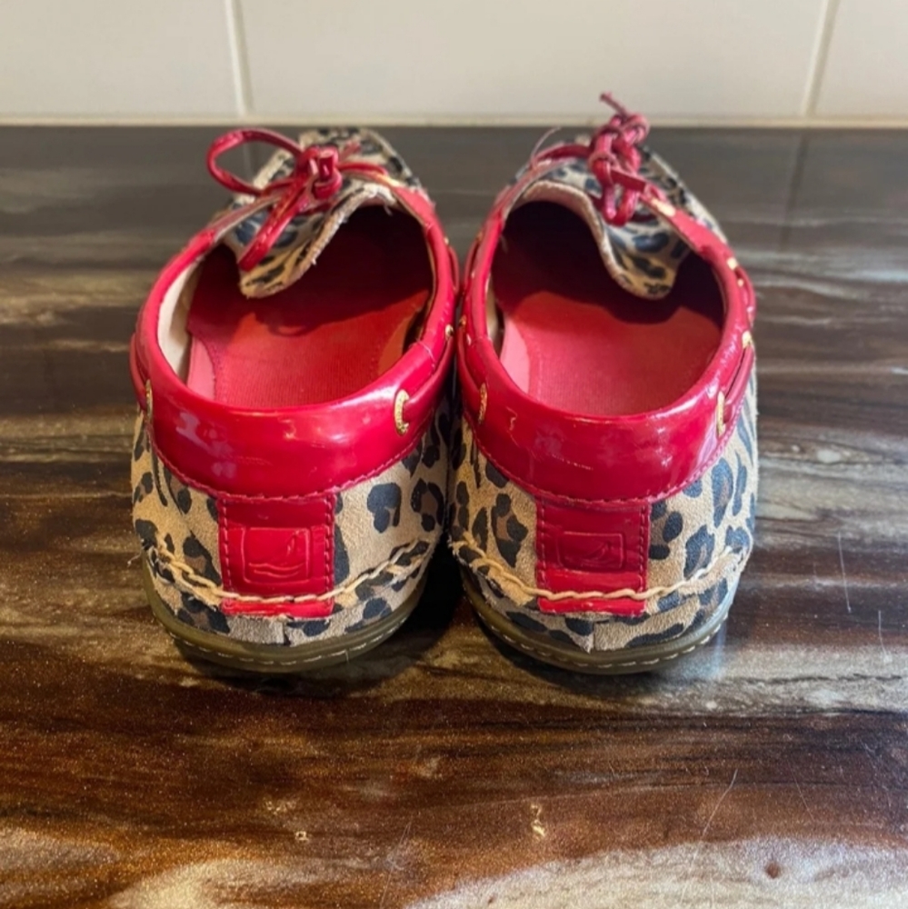 Sperry's - Picture 4 of 7